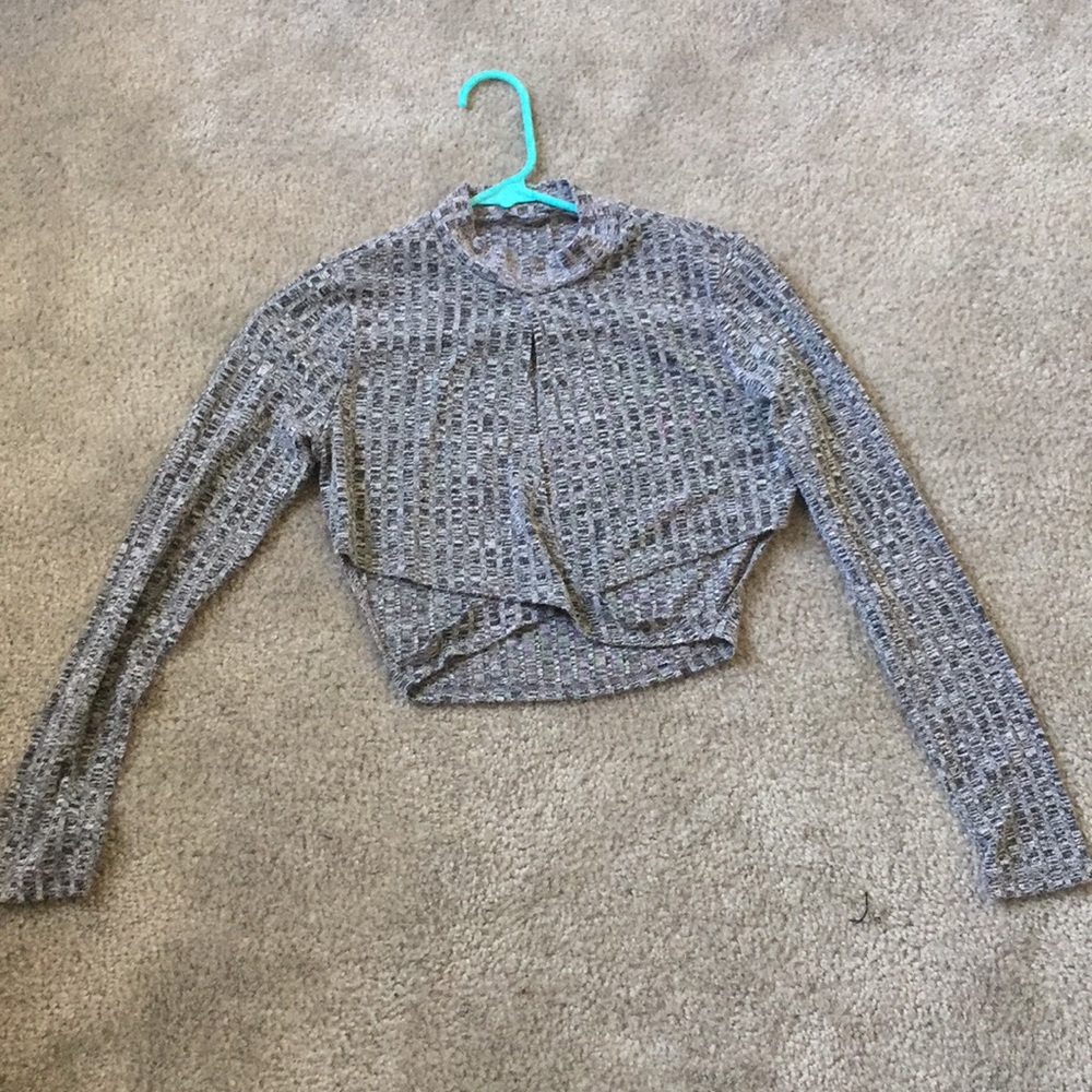Long Sleeve Key Hole Crop top
